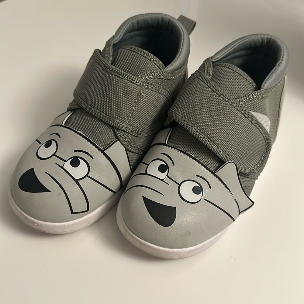 Ikiki Squeeky Shoes Gerald from Piggy & Gerald
